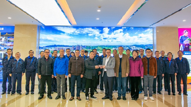 上海电缆研究所接受昆明电缆集团捐赠的“中国第一根电缆”用图-.jpg