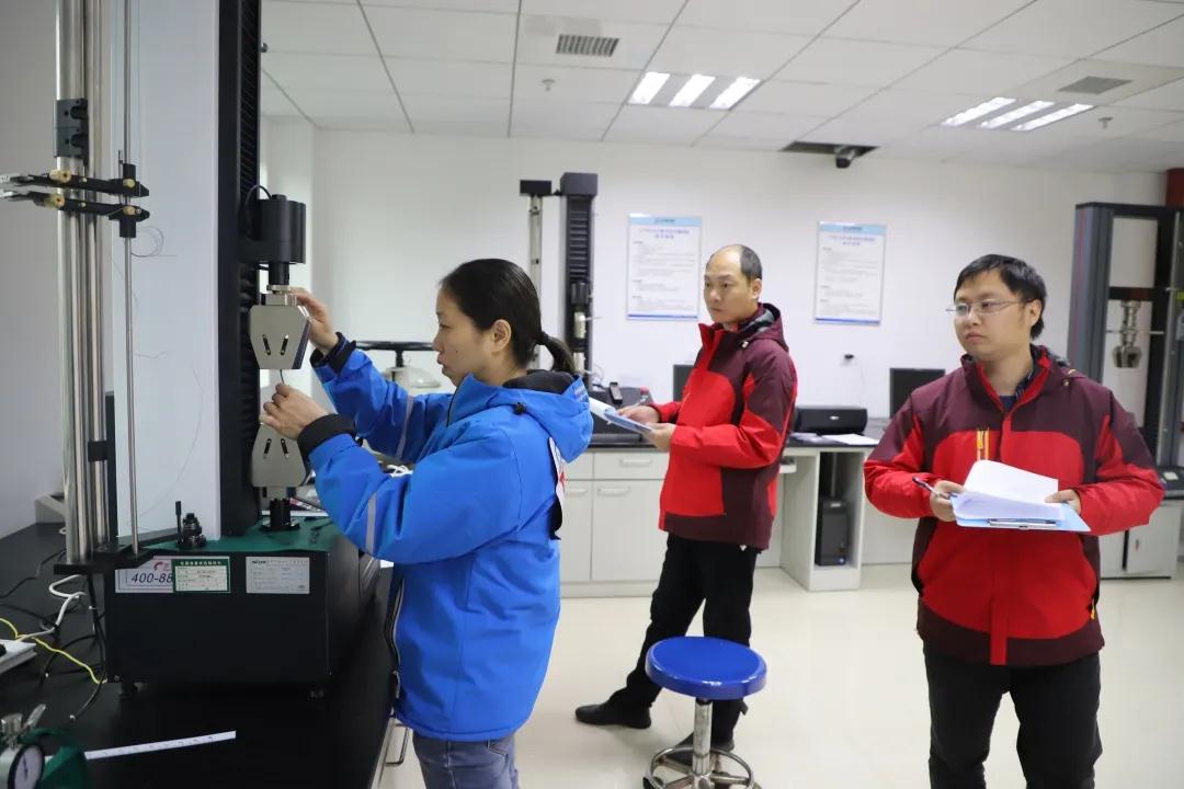 技能竞赛亮绝活 巾帼工匠竞风采6.jpg