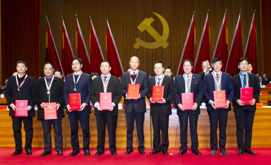 丁山华被评为溧阳撤县设市30周年“时代先锋”1.jpg